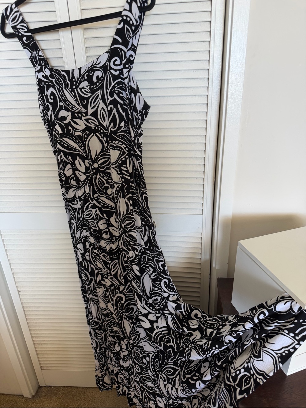 Vince Camuto Black and White Floral Maxi Dress
